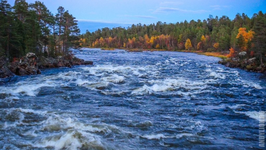 Осень в Лапландии. Река Ютуа.