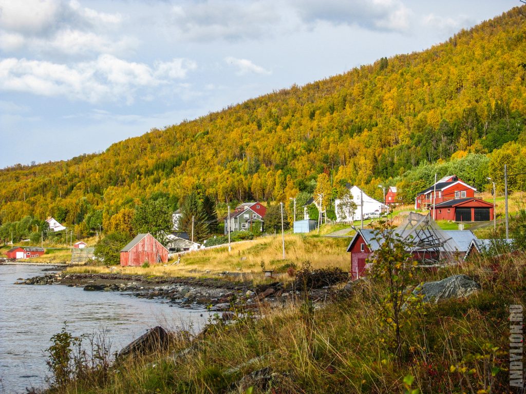Осеннией пейзажии Норвегии