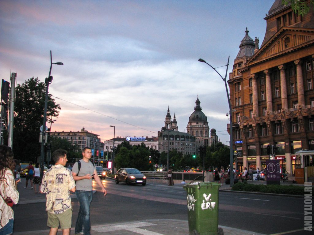 Улицы вечернего Будапешта